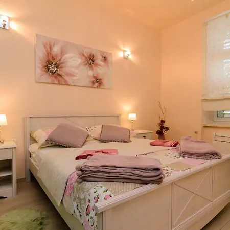 Apartamento Smaragd & Rose Zadar